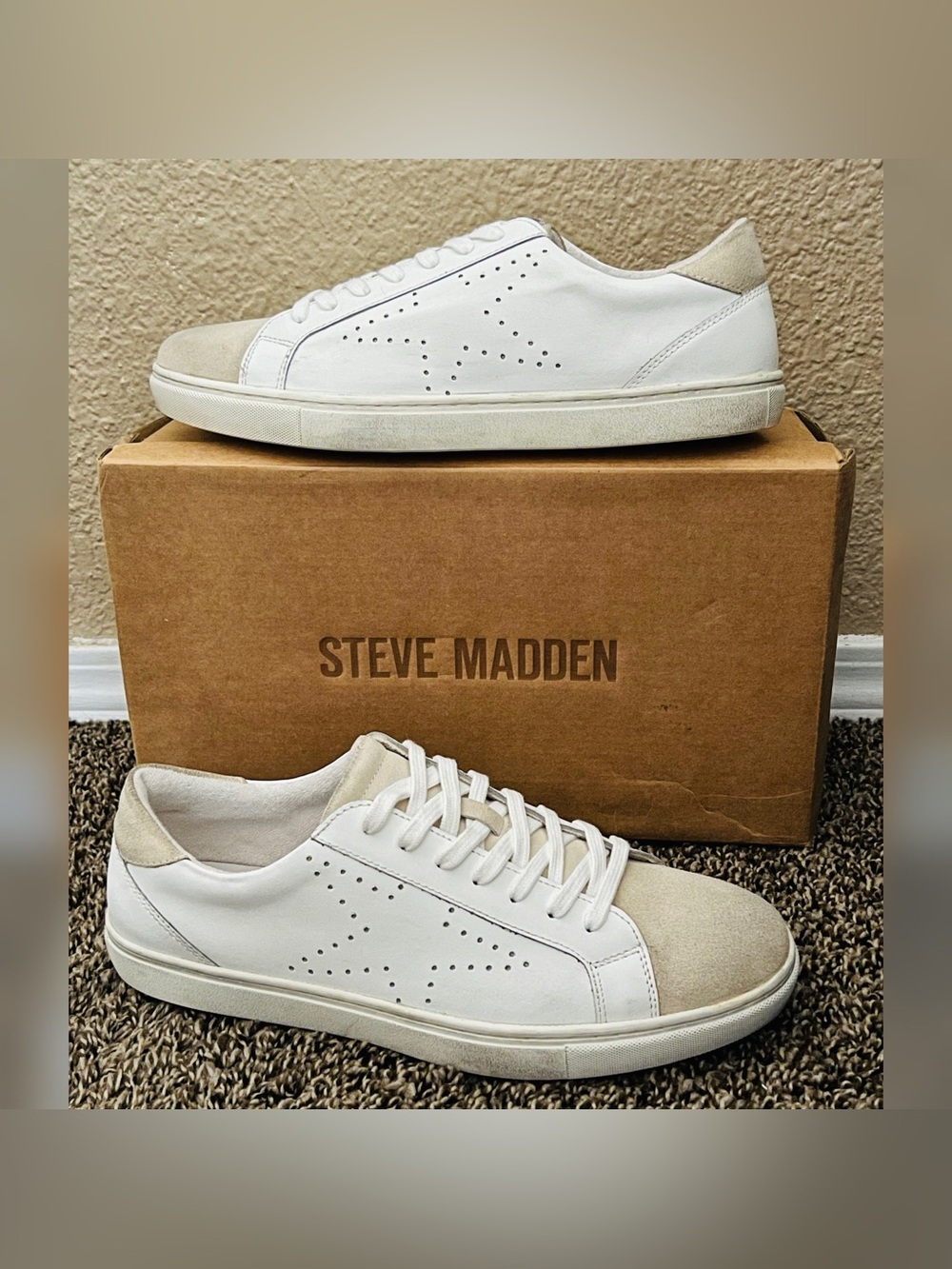 Steve Madden Men’s Leather White Color Sneakers Size-11.5